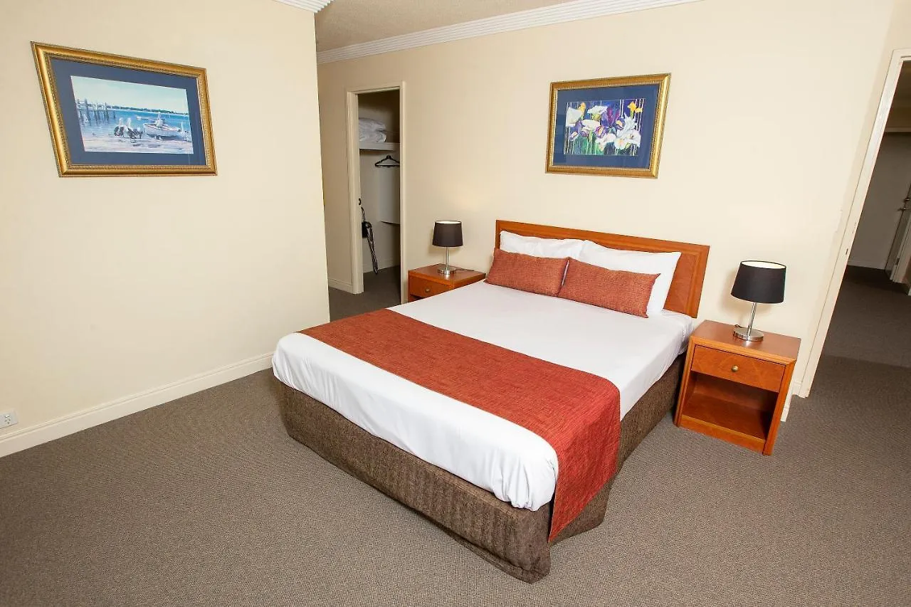 Springwood Tower Apartment Hotel Apart Otel