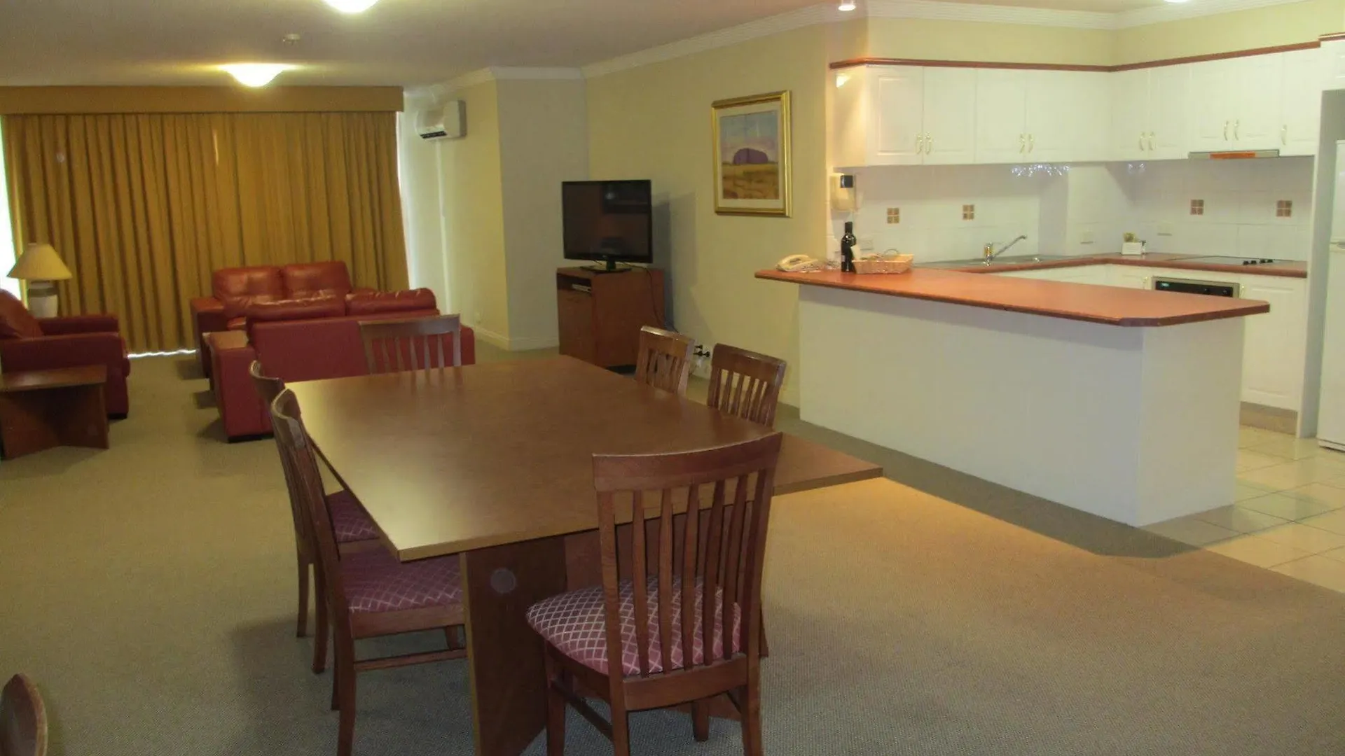 Apart-hotel Springwood Tower Apartment Hotel