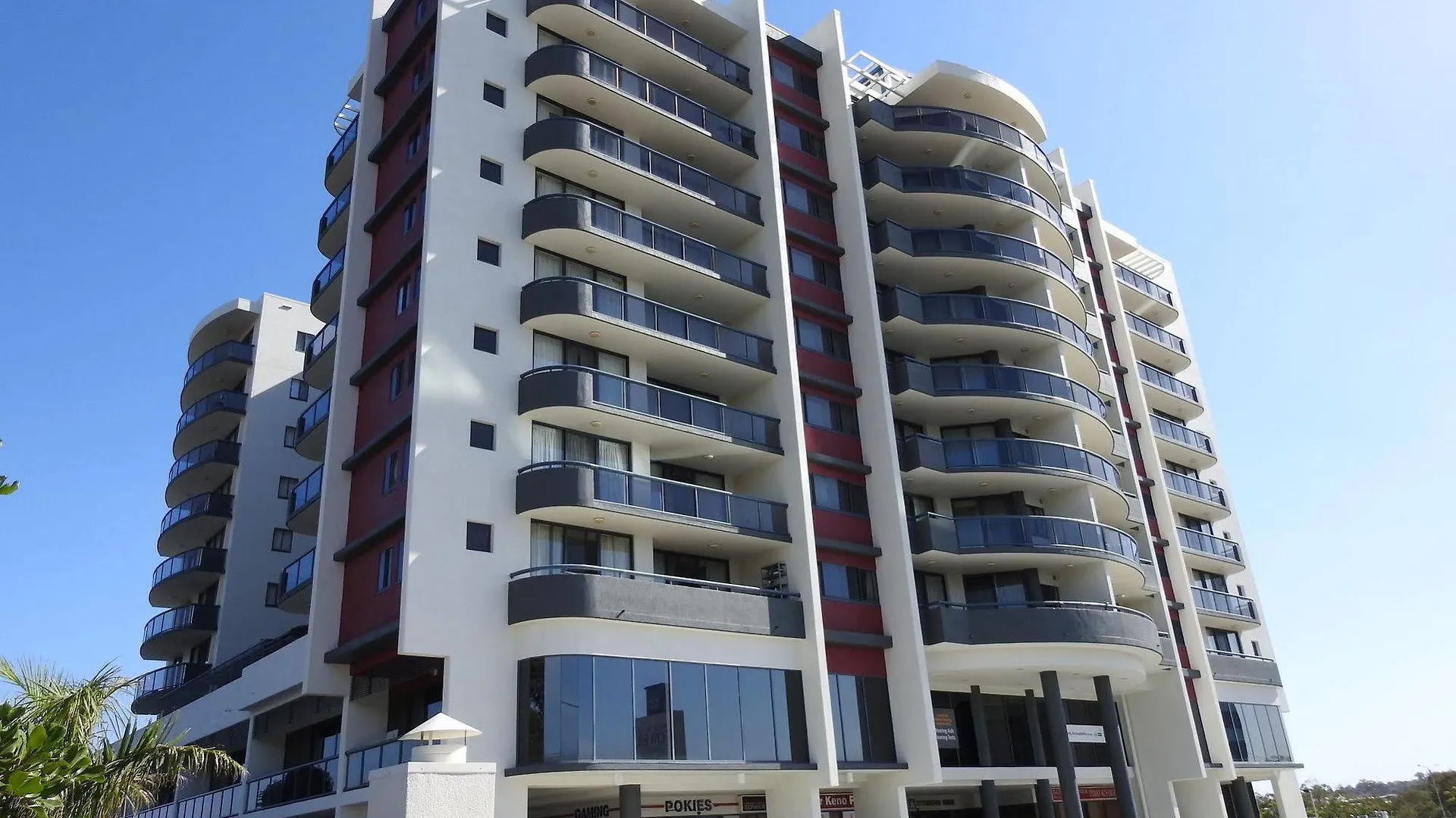 Springwood Tower Apartment Hotel