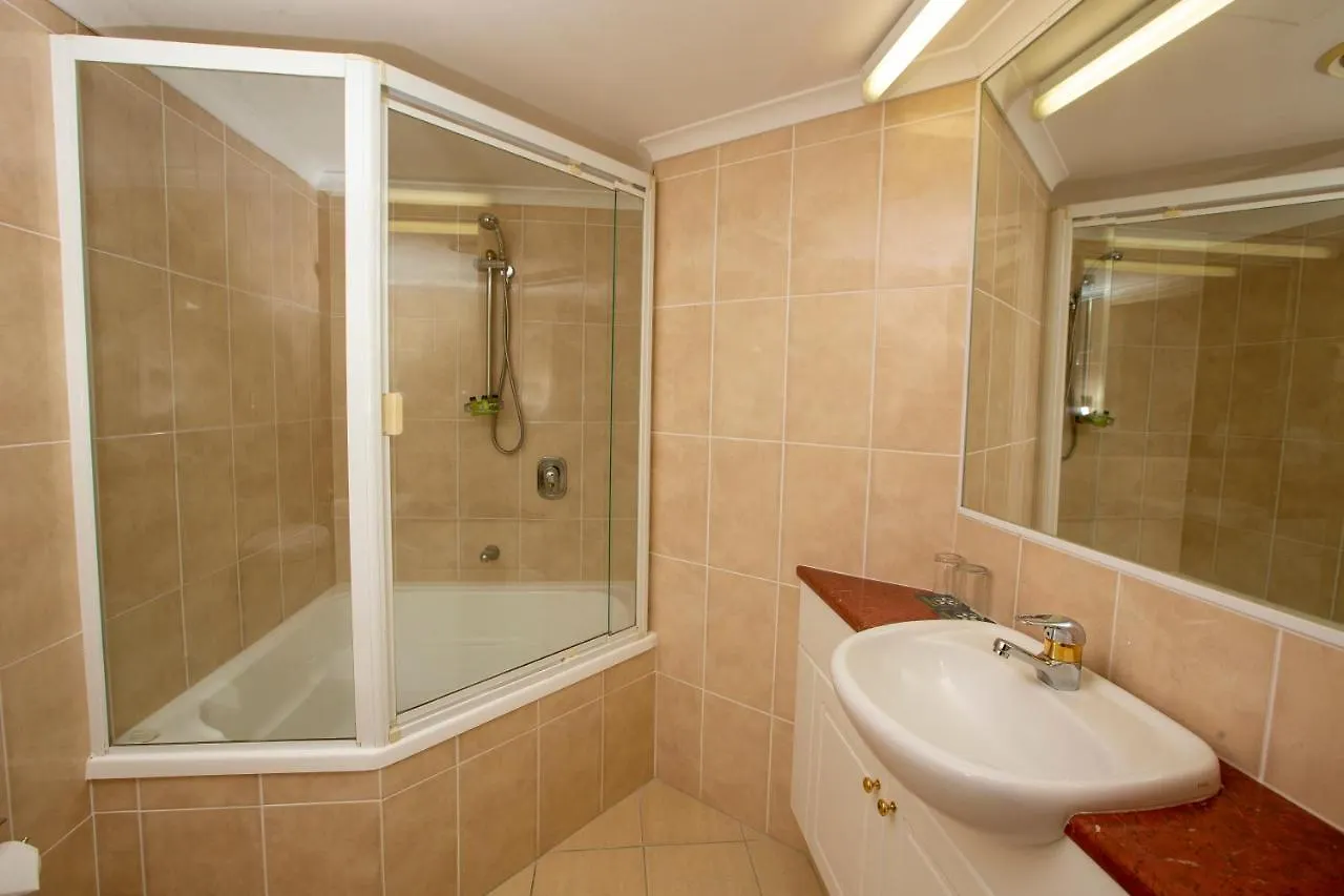Springwood Tower Apartment Hotel